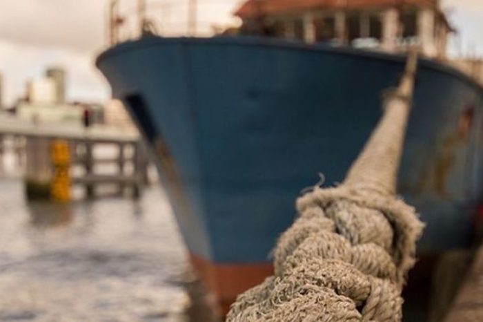 Бланки удостоверений личности моряка уже передают капитанам портов