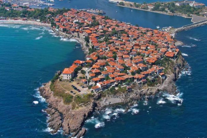 Археологи нашли античный порт на дне Черного моря