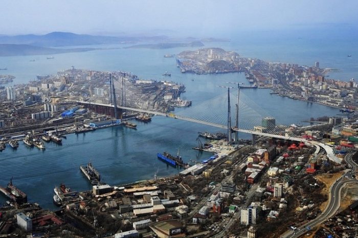 В РФ порт отказался принимать попавшее под санкции российское судно