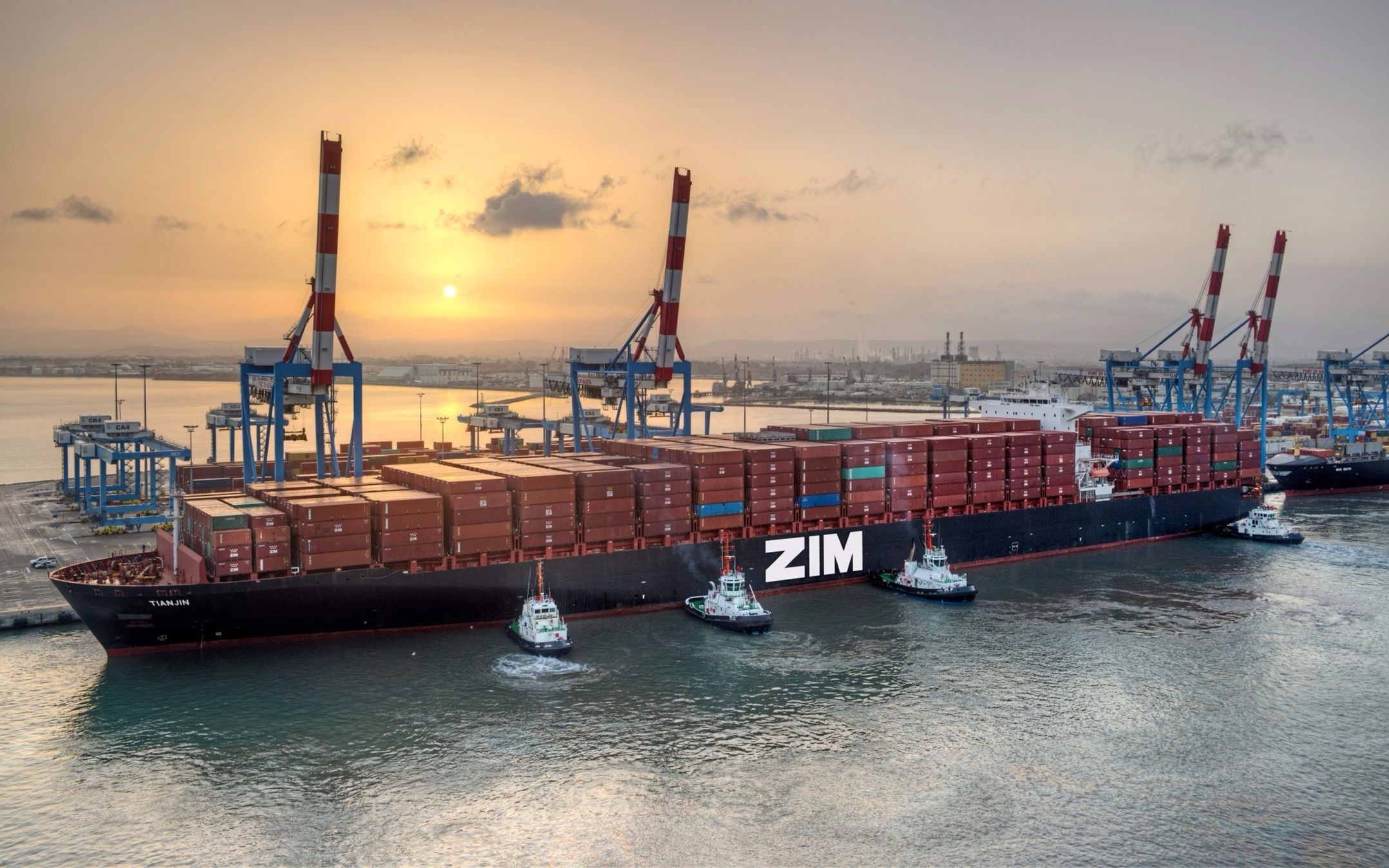 Морская промышленность. Контейнеровоз морской Zim. Zim integrated shipping. Zim integrated shipping services. Zim судоходная компания.