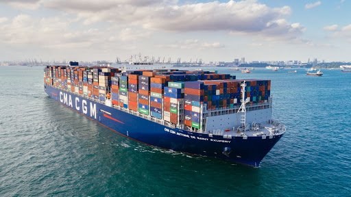 CMA CGM увеличит надбавку за обработку контейнеров в портах РФ