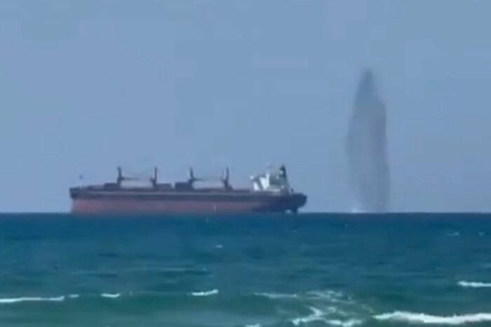 Палестинская ракета попала в израильский порт Ашдод (ВИДЕО)