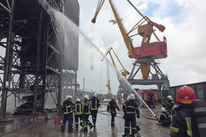 В порту Николаева произошел пожар