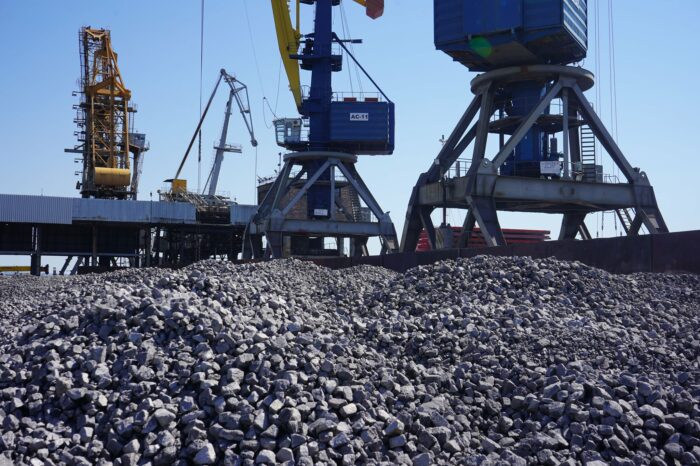 Украинские порты на 84% снизили объемы каботажных перевозок металлопродукции