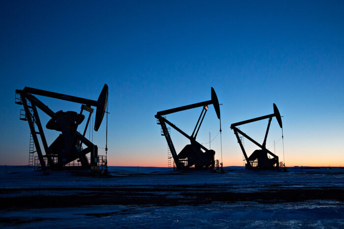 ОПЕК+ наращивает добычу нефти