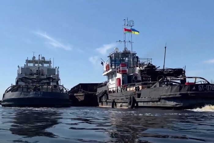 Украина будет отслеживать белорусские суда до Черного моря