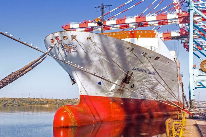 Сервис Maersk связал порт Пивденный и Порт-Саид