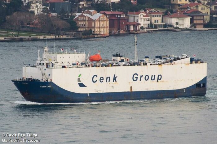 В Черном море сломался ролкер Cenk Car