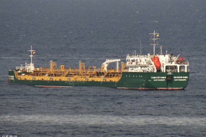 Российский танкер доставил в Херсон индийское дизтопливо