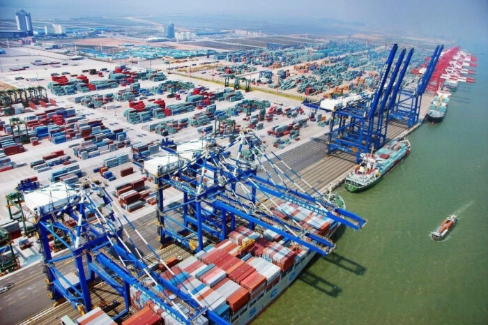 Порт Гуанчжоу переведет суда внутреннего плавания на СПГ