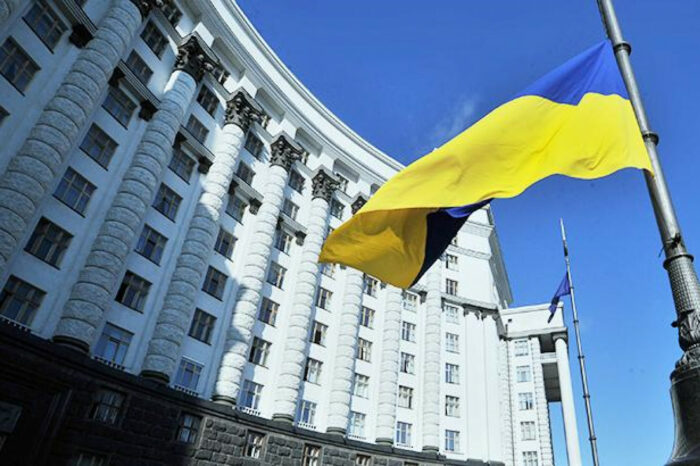 Кабмин переназначил руководство «Укрзализныци» до конца года