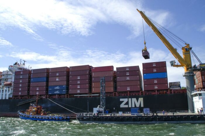 ZIM приобрел семь контейнеровозов за $320 млн