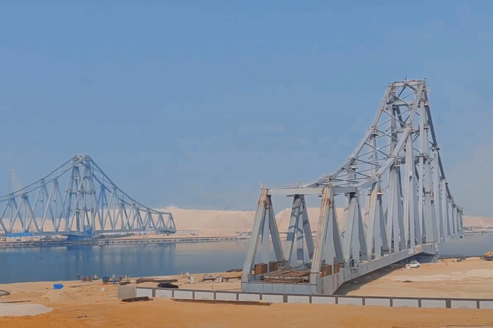 Мост через Суэцкий канал успешно испытали