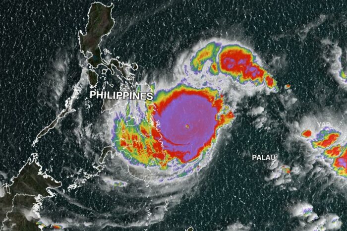 Супертайфун на Филиппинах: судоходство остановлено, есть жертвы (ФОТО, ВИДЕО)