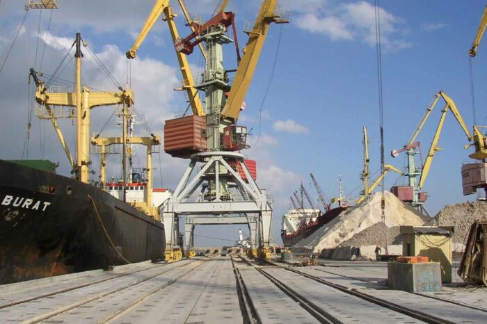 Два крымских порта передали в «федеральную собственность» РФ