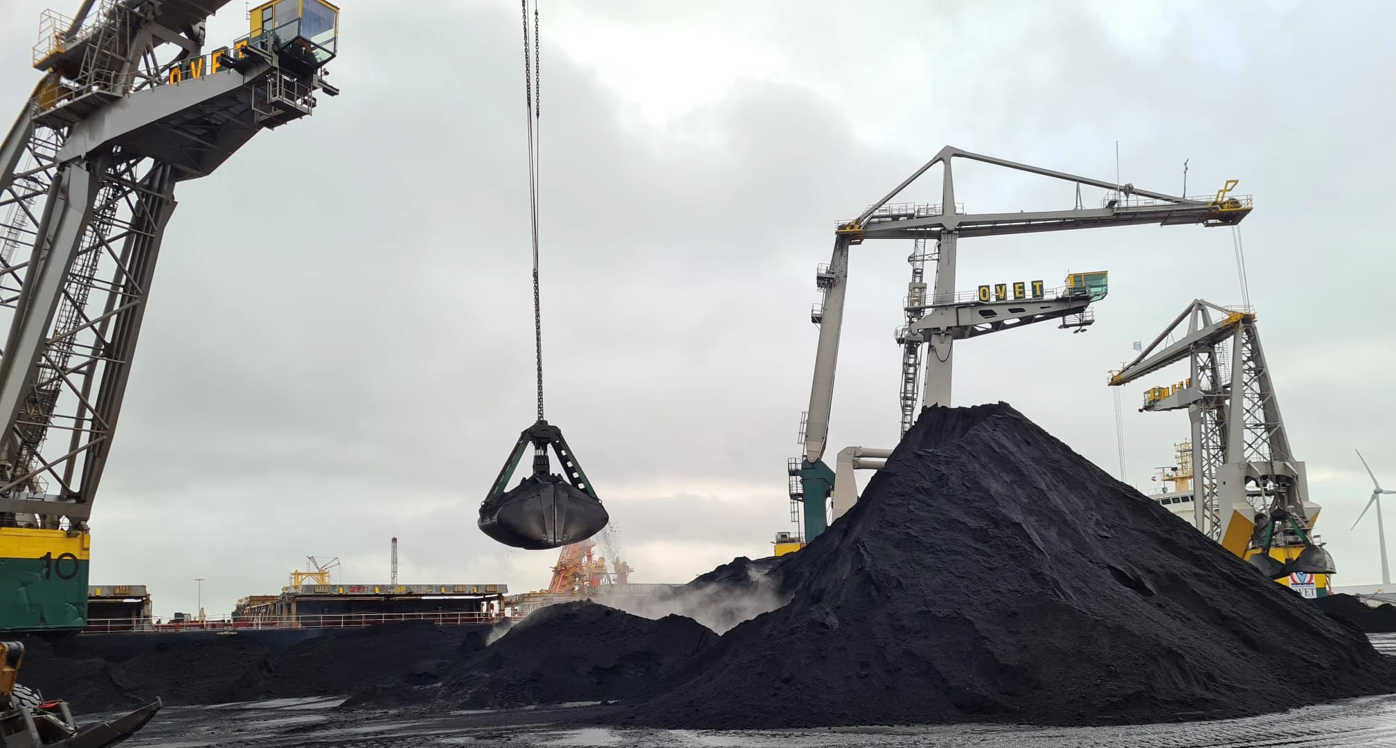 Американский уголь для Украины. Columbia Coal. Доставка угля кораблем.