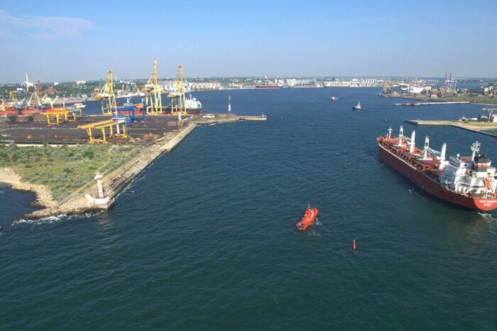 IMO схвалила новий розподіл руху в порти Великої Одеси