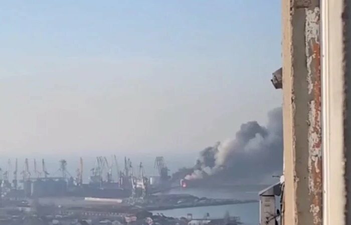 ВСУ повредили еще два российских корабля в Бердянске