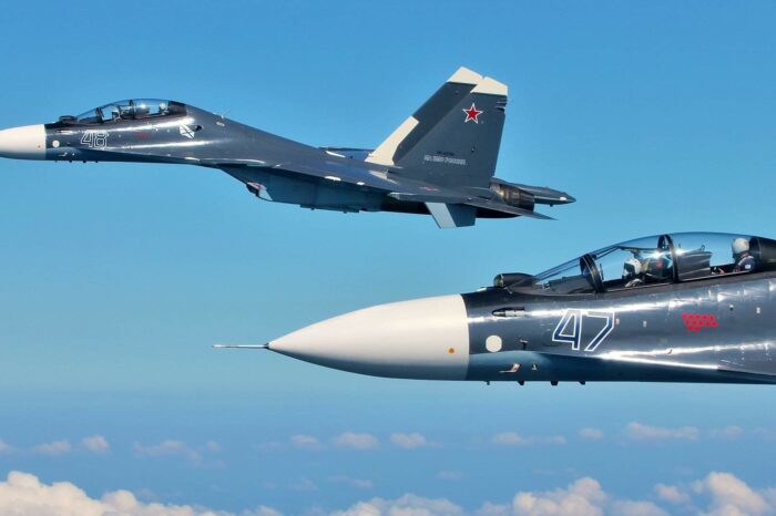Над Черным морем сбили два российских истребителя