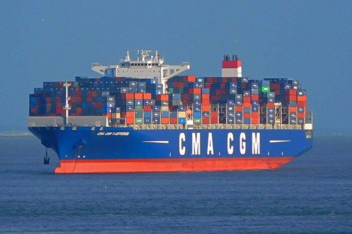CMA CGM прекратит поставки в российские порты