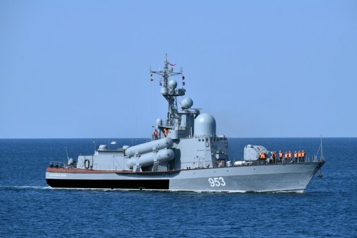 Оккупанты наращивают состав кораблей в Азовском море, — Генштаб