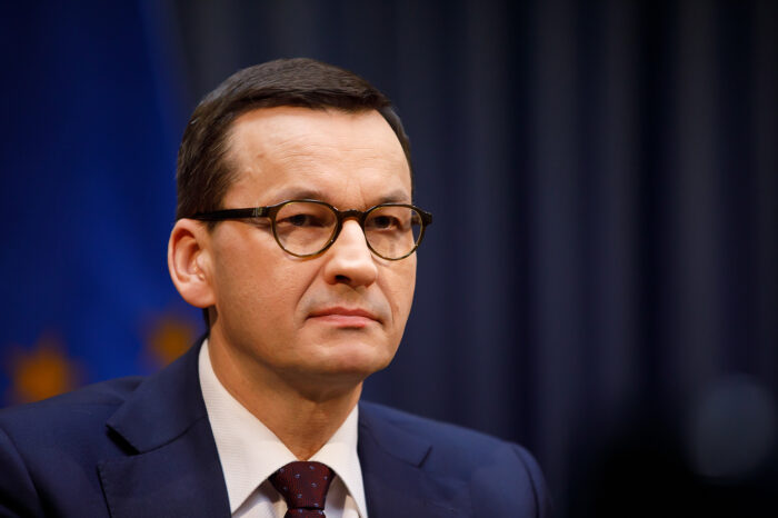 Премьер Польши призвал блокировать суда рф