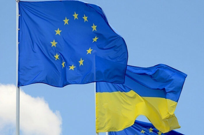 Заявку Украины о вступлении в ЕС подадут этим летом
