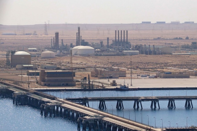 Два ливийских порта остановили отгрузку нефти