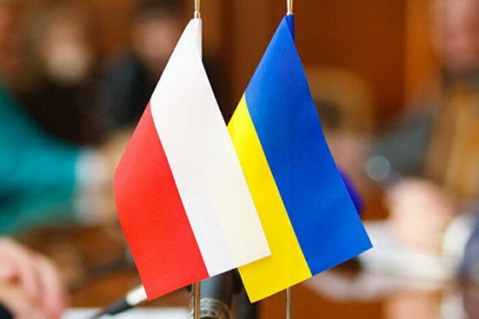 Польша поможет Украине восполнить дефицит топлива