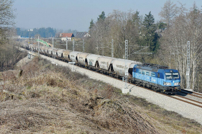 CD Cargo отправила первый поезд с зерном из Украины