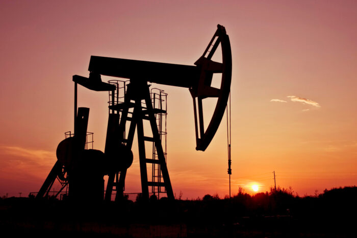 Ціни на нафту піднімуться до 90 доларів за барель, — прогноз