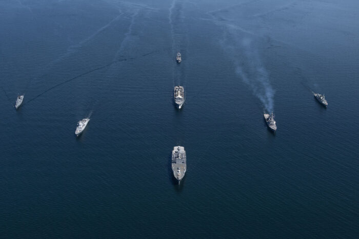 К военно-морским учениям НАТО присоединятся Швеция и Финляндия