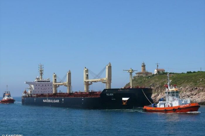 Болгарский владелец провел ротацию экипажа на судне в порту Черноморск