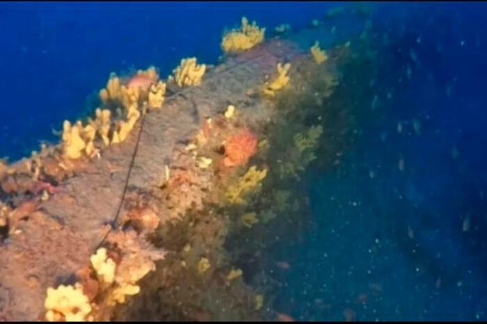 В Эгейском море робот обнаружил затонувшее судно с военным грузом