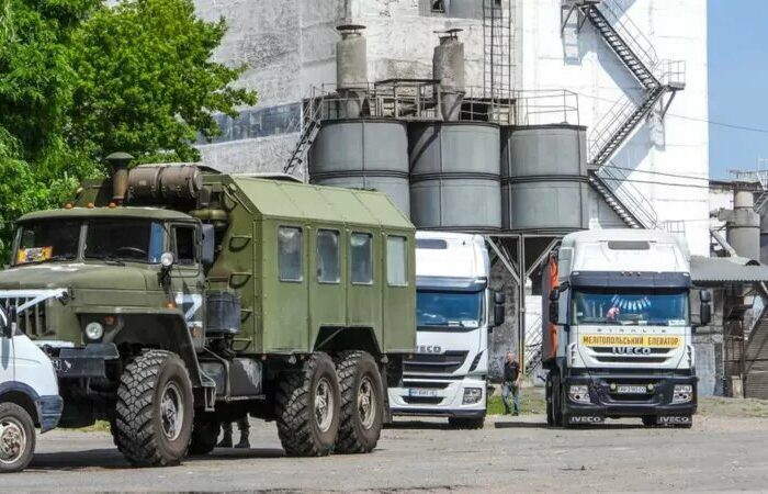 Россияне открыто признают, что крадут зерно в Украине