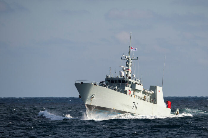 Канада направила в Балтийское море два военных корабля