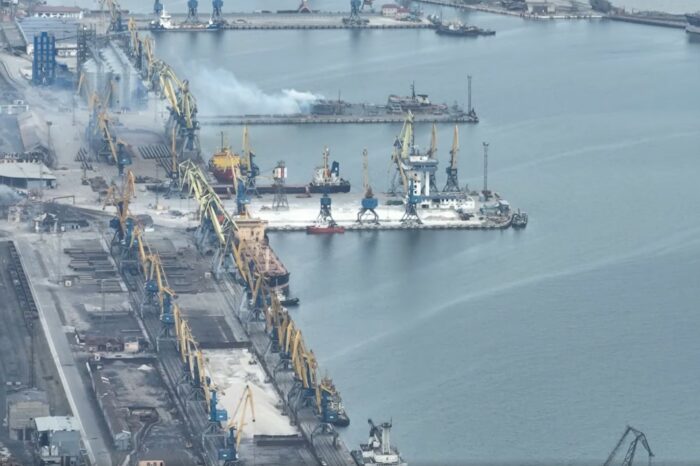 Росіяни все ще планують запустити Маріупольський порт