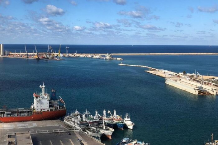 В порту Триполи заметили судно с ворованным украинским зерном