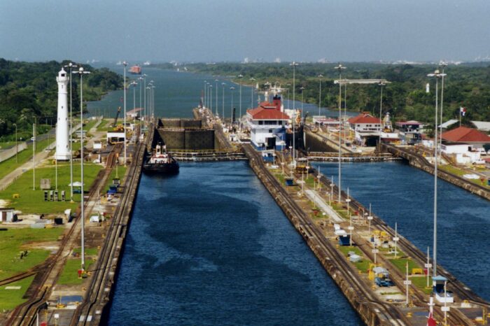 Панамский канал подорожает для контейнеровозов