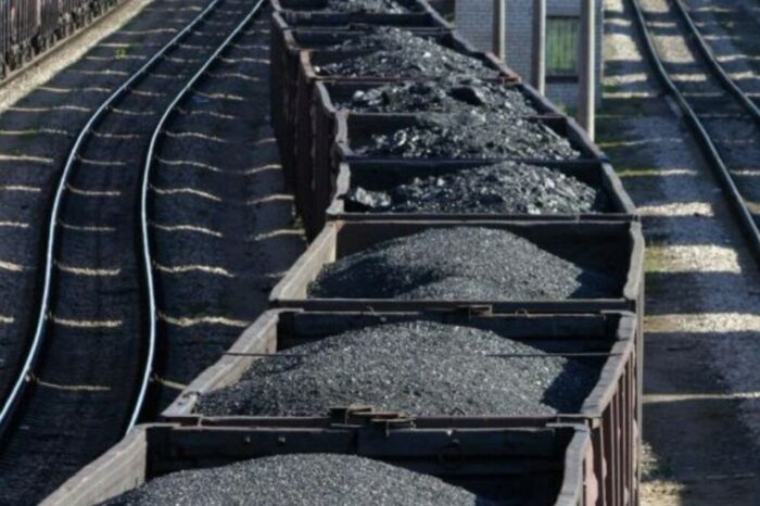 В Україну прибуло австралійське вугілля: відрізок шляху воно йшло морем