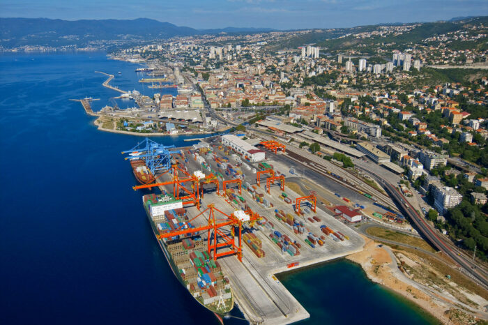 Хорватія пропонує свої порти для українського експорту