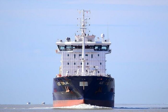 До Одеси йде перший танкер за українською олією (оновлено)