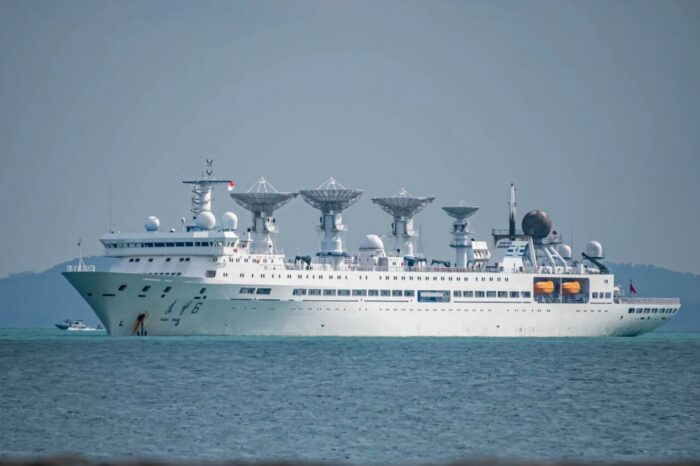 Китайське судно-«шпигун» пришвартувалось в порту на Шрі-Ланці