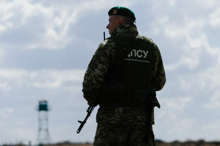 Пограничники задержали моряков при попытке пересечь границу