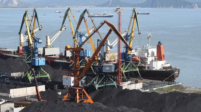 Поставки російського вугілля морем здорожчали у 9 разів
