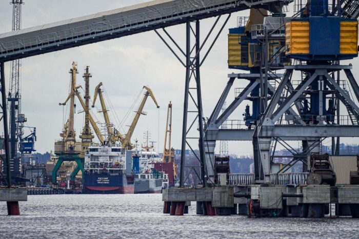 У порту Риги може з’явитись найбільший парк сонячних панелей