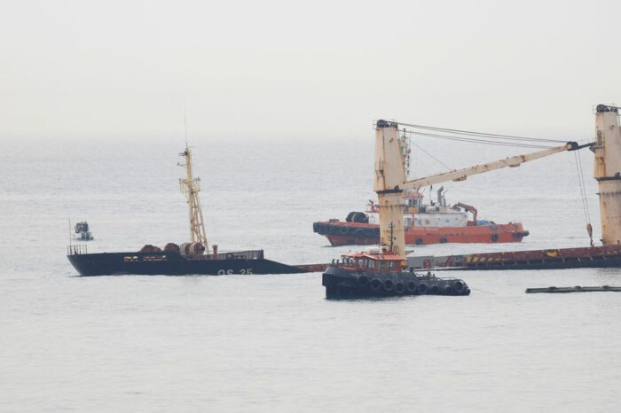 Гібралтарський порт частково закрили через аварію та вилив мазуту