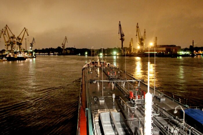 Президент Білорусі підписав указ про перевалку вантажів через російські порти