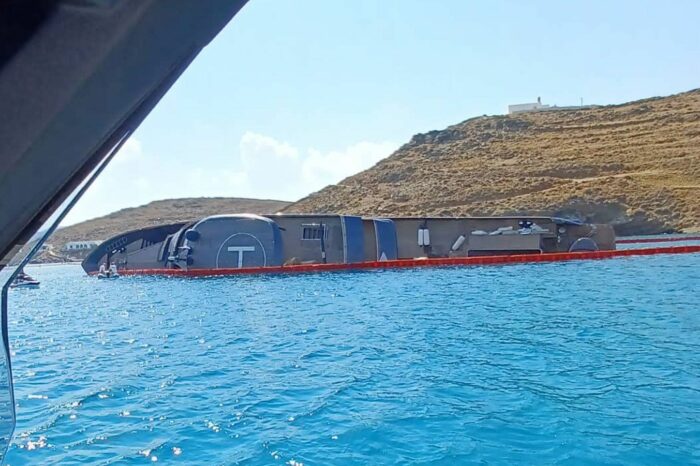 Супер’яхта «007» перекинулася в Егейському морі