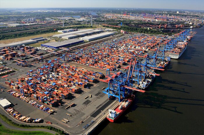 COSCO відкладає угоду щодо придбання частки термінала в порту Гамбург